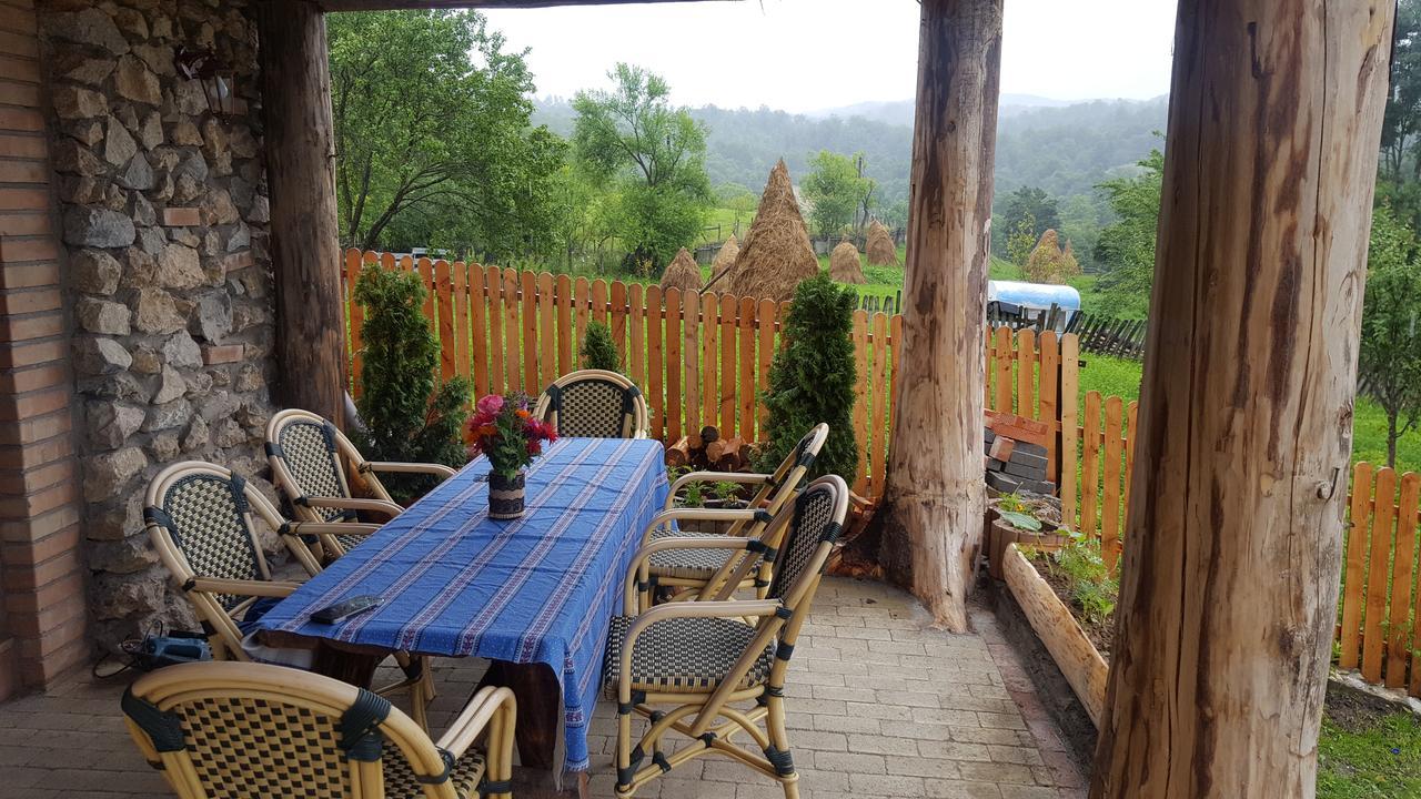 Casa Din Piatra Hotel Poiana  Kültér fotó
